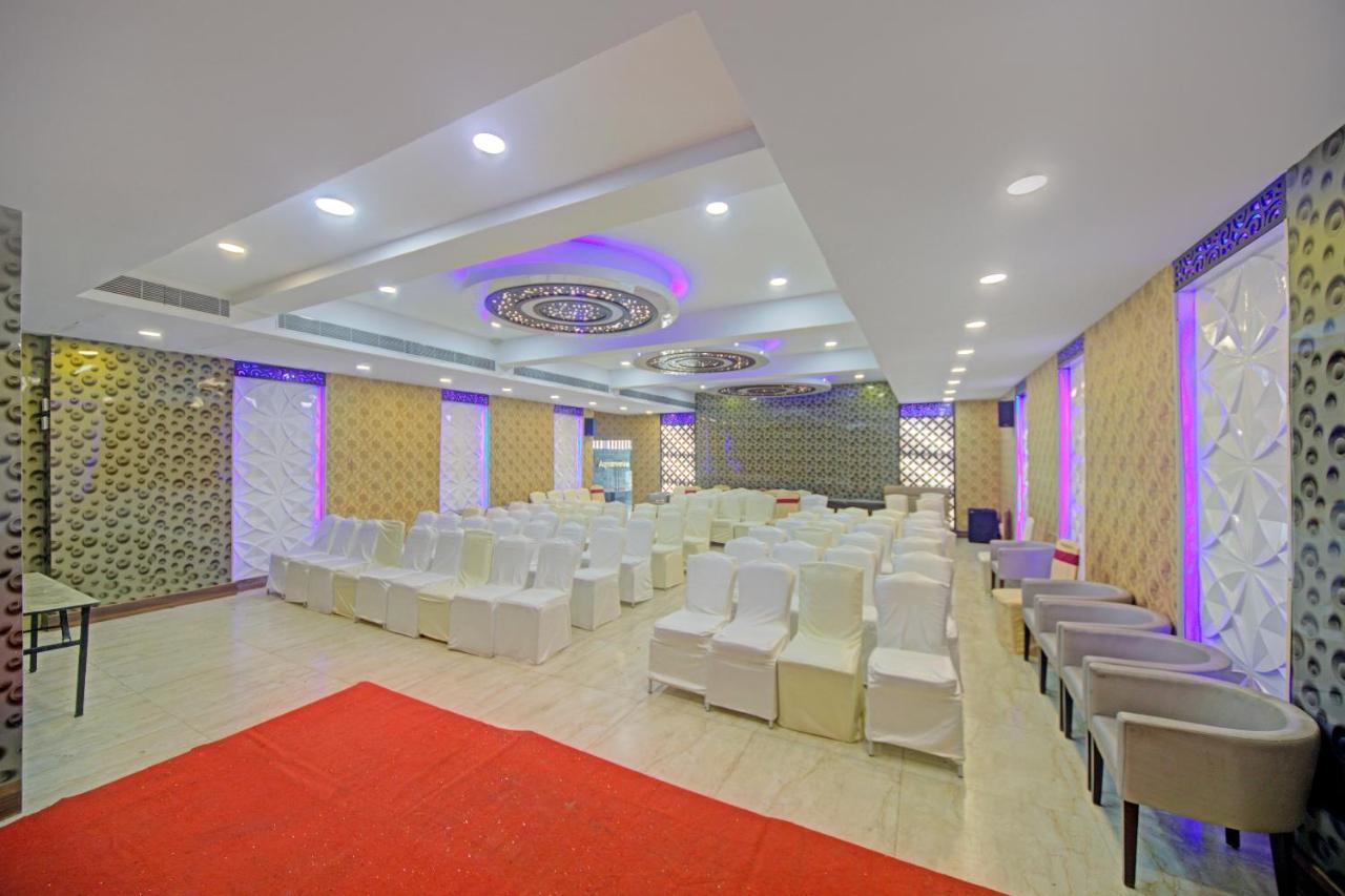 Townhouse 515 Hotel Iris T Nagar Near Shri Ayyappan Temple Csennai Kültér fotó