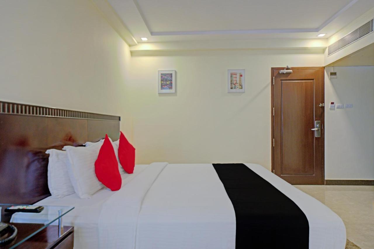 Townhouse 515 Hotel Iris T Nagar Near Shri Ayyappan Temple Csennai Kültér fotó