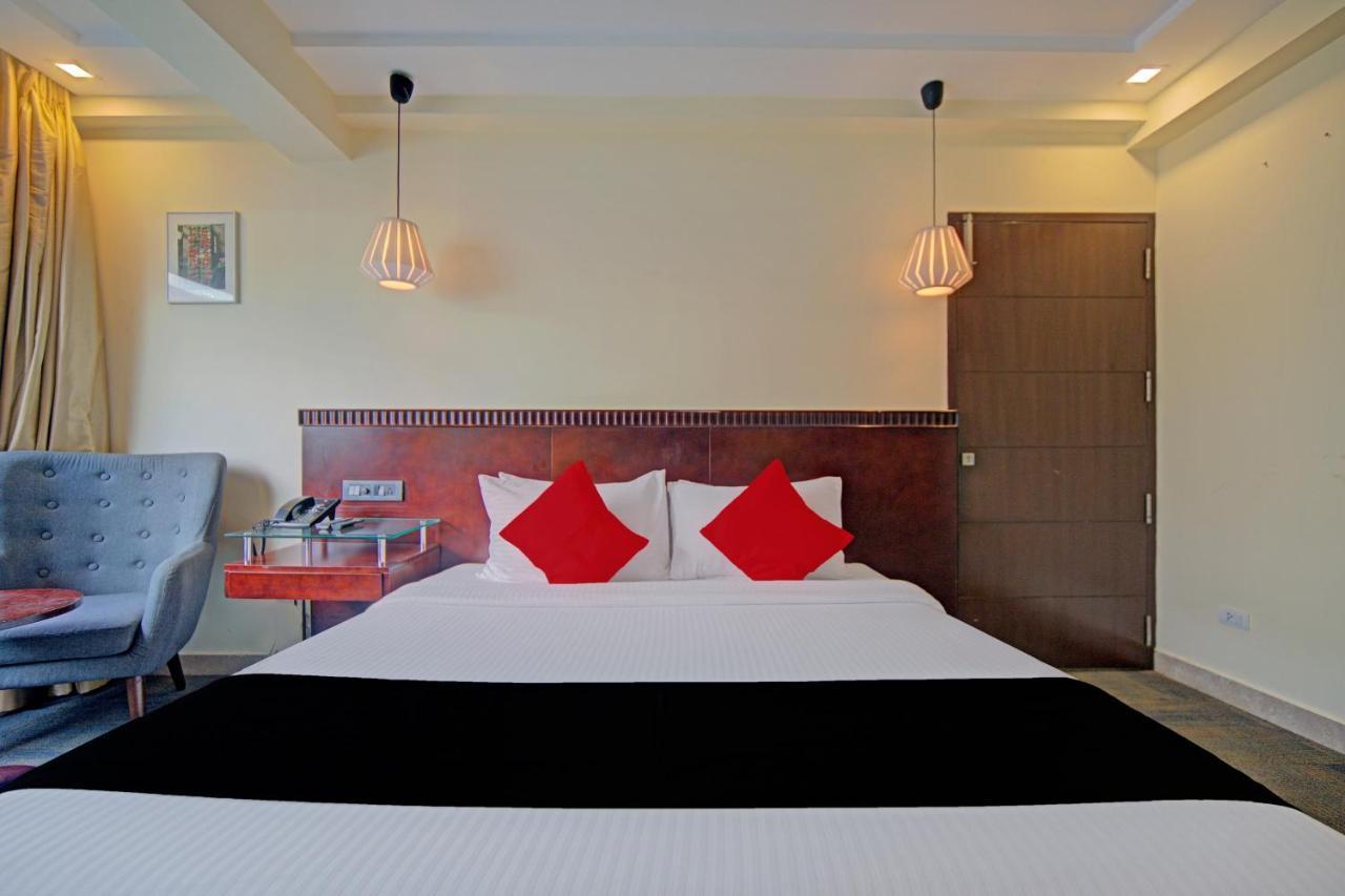 Townhouse 515 Hotel Iris T Nagar Near Shri Ayyappan Temple Csennai Kültér fotó